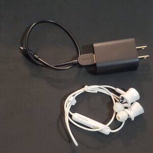 Monster Clarity HD High Performance Wireless In-Ear Headphones White Earbuds